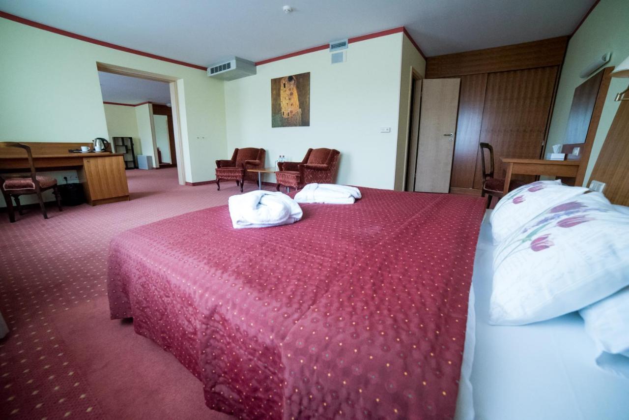 Hotel Tigra Priekuļi 외부 사진